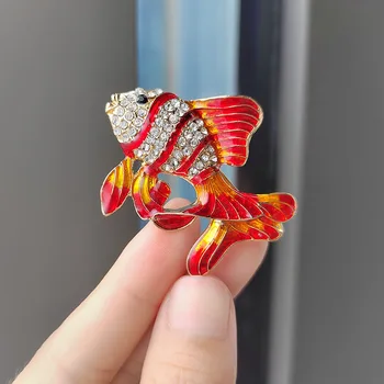 חם מכירה של דגים קטנים הסיכה עם יהלום ציור שמן דגים טרופיים סיכת אופנה חיים קטן פרחים