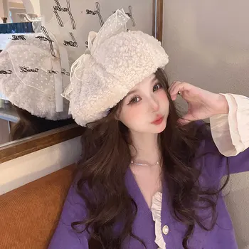 קוריאני אופנתי כבש צמר מתוק תחרה קשת חורף כובע הברט High-end נשים חם צייר את הכובע